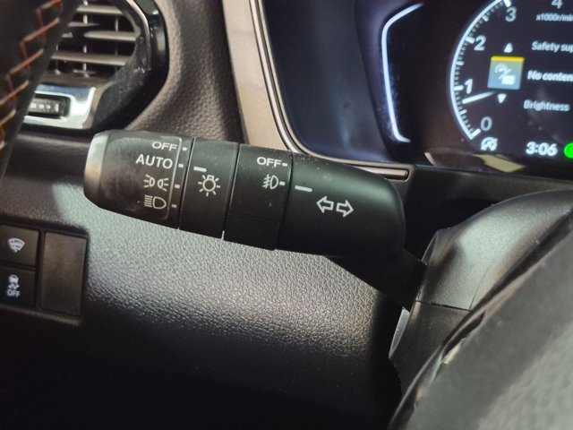 Used 2025 Honda Pilot TrailSport image 10