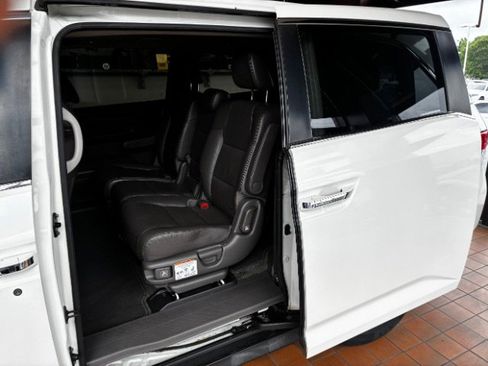 Used 2016 Honda Odyssey EX-L image 24