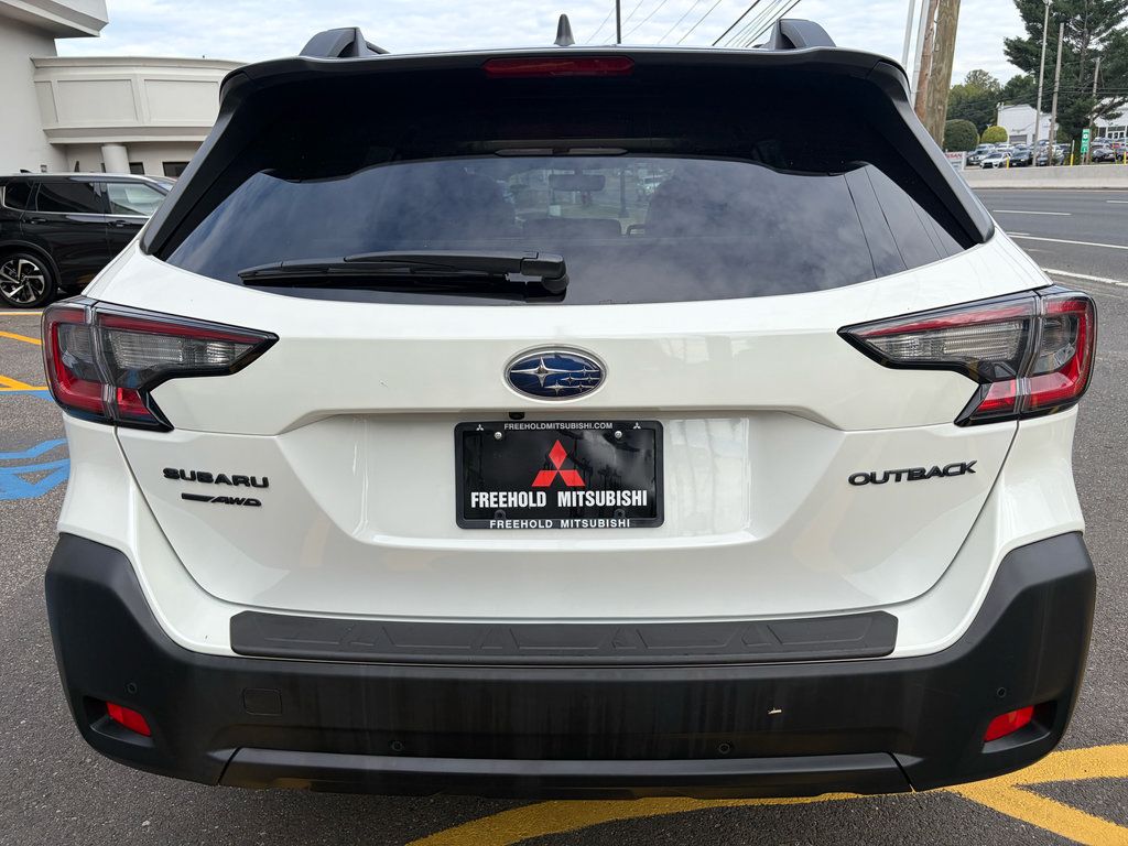 Used 2024 Subaru Outback Onyx Edition AWD/4WD image 7