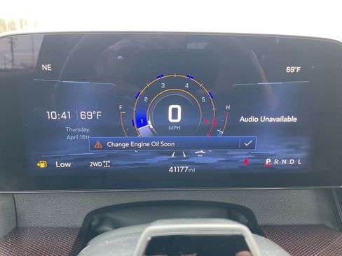 Used 2024 Chevrolet Traverse RS AWD/4WD image 21