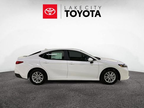 New 2026 Toyota Camry LE image 6