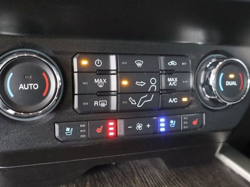 Used 2020 Ford F350 Lariat w/ Lariat Value Package image 36