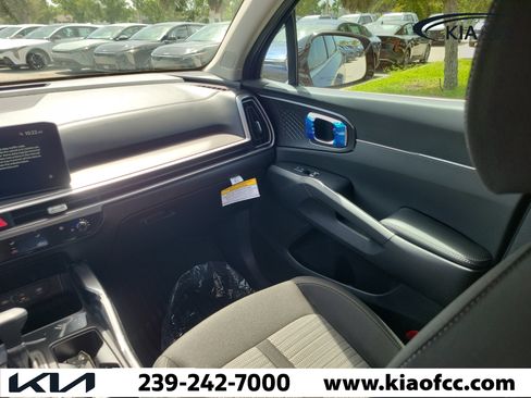 New 2026 Kia Sorento LX FWD image 16
