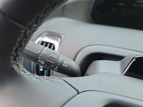 New 2025 Ford Expedition Platinum w/ Driver's Package image 22