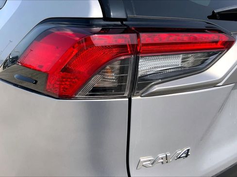 Used 2024 Toyota RAV4 XLE AWD/4WD image 28