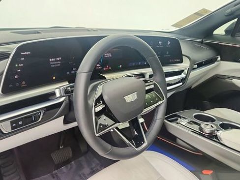 Used 2024 Cadillac Lyriq Luxury image 20