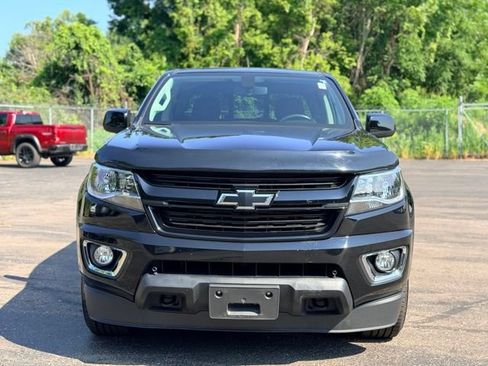 Used 2016 Chevrolet Colorado LT w/ Midnight Edition AWD/4WD image 3