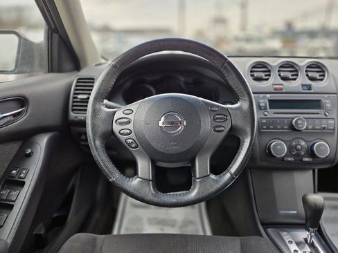 Used 2012 Nissan Altima 2.5 S w/ 20th Anniversary Pkg image 19