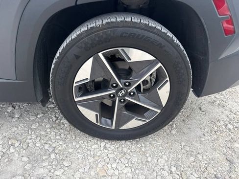 Used 2025 Hyundai Tucson SEL FWD image 11