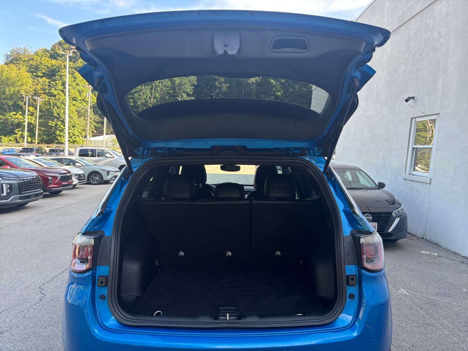 Used 2025 Jeep Compass Limited AWD/4WD image 29