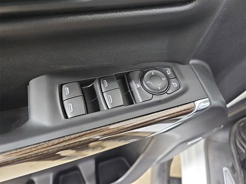 Used 2020 Chevrolet Silverado 1500 RST image 34