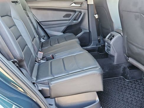 Used 2018 Volkswagen Tiguan SEL Premium AWD/4WD image 21