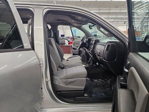 Used 2018 Chevrolet Silverado 1500 Custom w/ Custom Value Package image 30