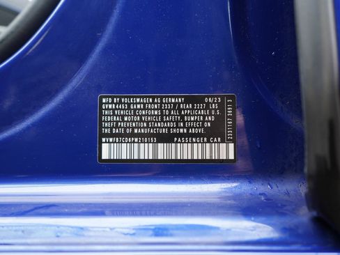 Used 2023 Volkswagen Golf R image 88