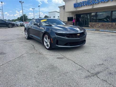 Used 2021 Chevrolet Camaro LT RWD image 8