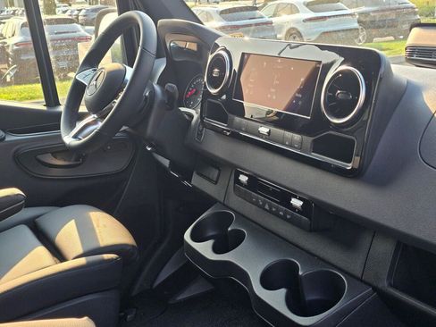 New 2026 Mercedes-Benz Sprinter 2500 image 23