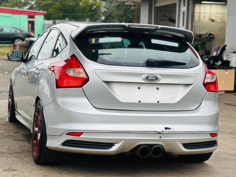 Used 2014 Ford Focus ST w/ Equipment Group 202A image 10