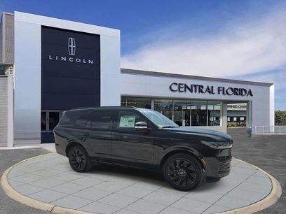 New 2025 Lincoln Navigator Reserve w/ Jet Appearance Package