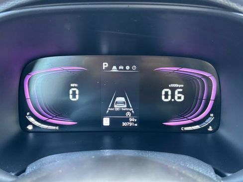 Used 2025 Kia Soul LX w/ LX Technology Package FWD image 34