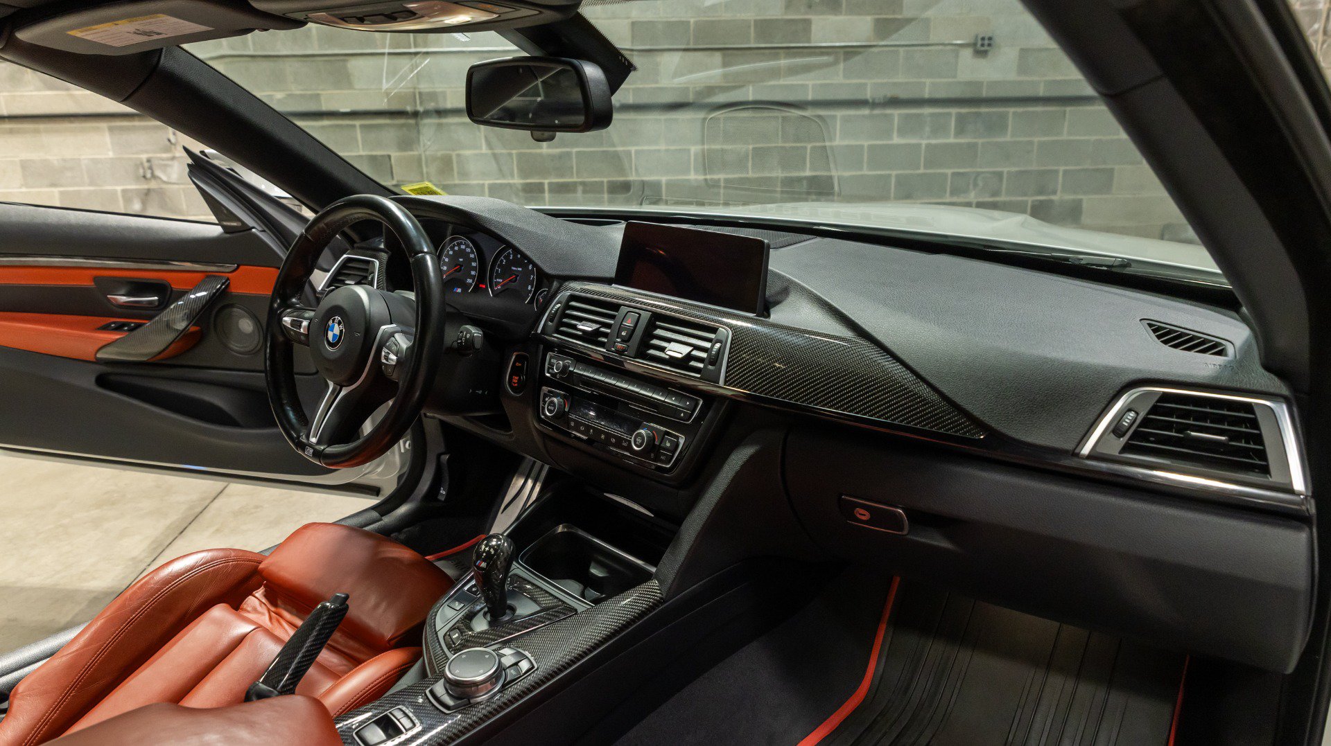 Used 2016 BMW M4 Convertible RWD image 57