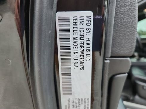Certified 2021 Jeep Grand Cherokee Limited X AWD/4WD image 33