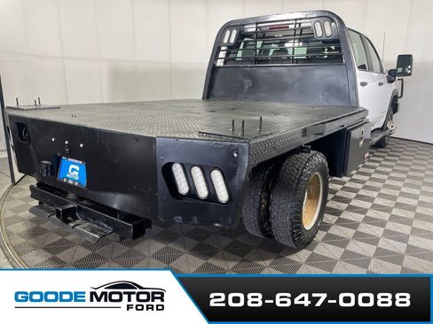 Used 2021 GMC Sierra 3500 4x4 Crew Cab w/ Fleet Convenience Package image 8