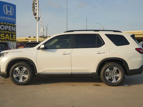 New 2026 Honda Pilot EX-L image 3