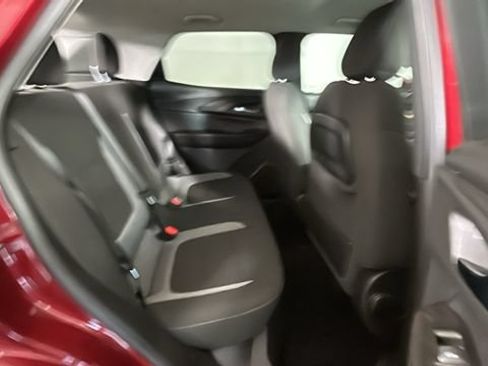 Used 2024 Chevrolet TrailBlazer LT AWD/4WD image 30