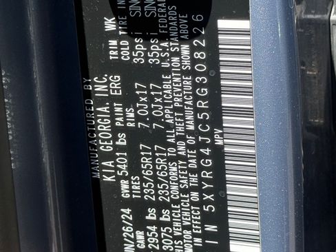 Used 2024 Kia Sorento LX image 18