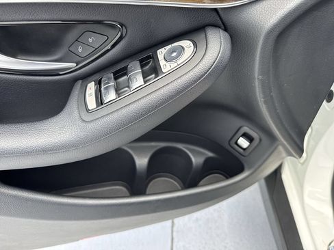 Used 2018 Mercedes-Benz GLC 300 image 40
