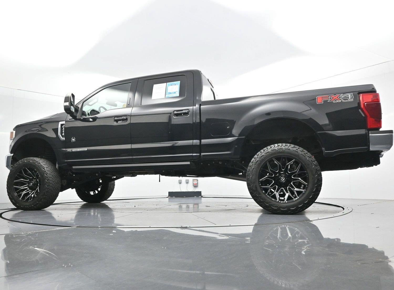 Used 2022 Ford F250 Lariat w/ Lariat Ultimate Package AWD/4WD image 56