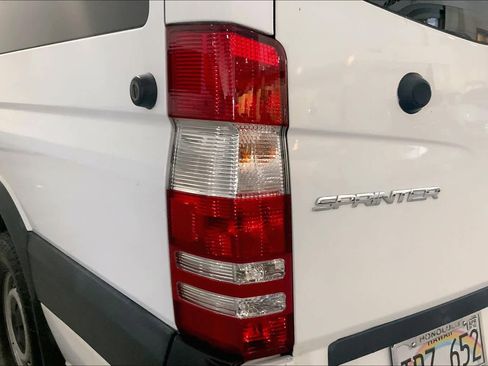 Used 2016 Mercedes-Benz Sprinter 2500 image 27