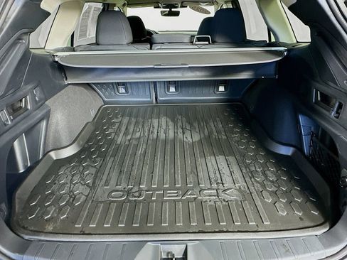 Used 2025 Subaru Outback Premium w/ Popular Package #1A image 31