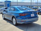 Used 2020 Volkswagen Jetta R-Line image 2