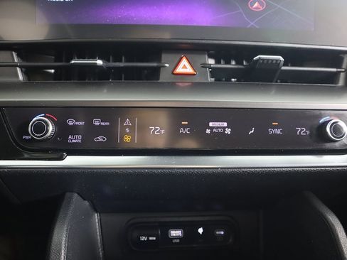 Used 2024 Kia Sportage EX image 47