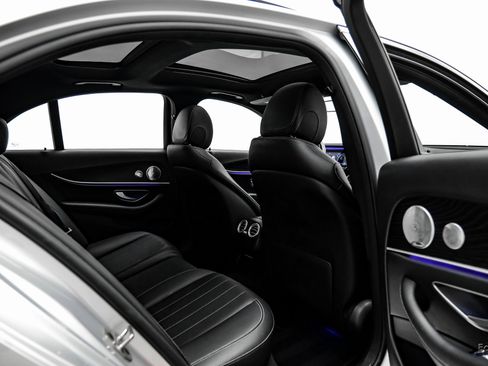 Used 2020 Mercedes-Benz E 350 4MATIC Sedan w/ Parking Assistance Package image 69