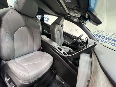 Used 2021 Toyota Avalon XLE w/ Moonroof Package image 24