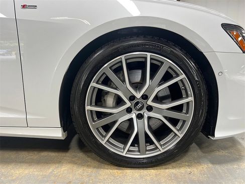 Used 2022 Audi A6 Premium Plus image 16