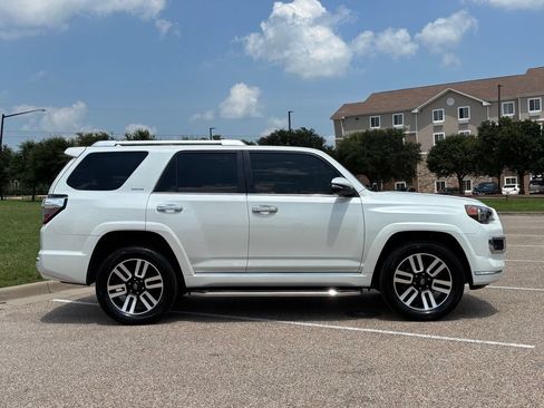 Certified 2021 Toyota 4Runner Limited AWD/4WD image 5