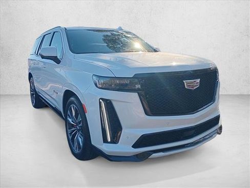 Used 2023 Cadillac Escalade V image 3