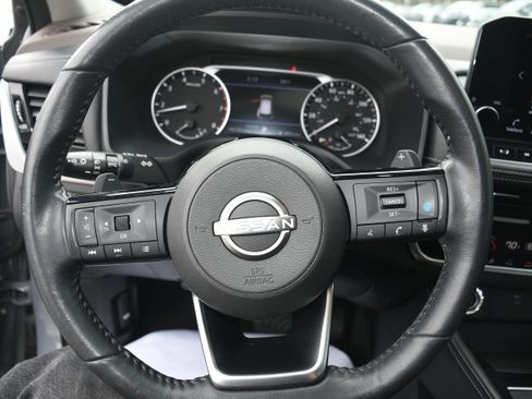 Used 2022 Nissan Rogue SL w/ SL Premium Package image 14