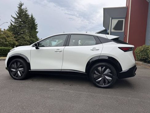 Used 2024 Nissan Ariya AWD image 5