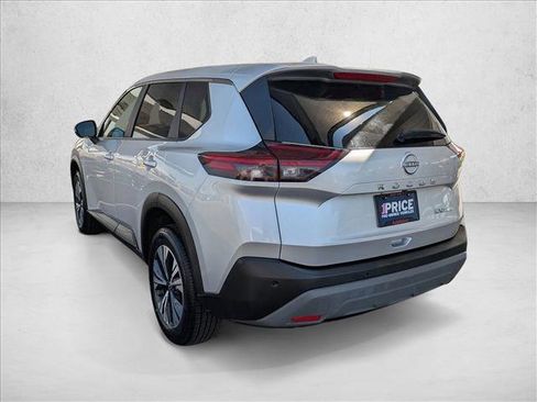 Used 2023 Nissan Rogue SV image 7