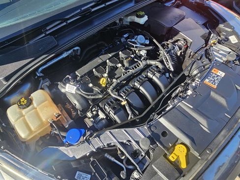 Used 2017 Ford Focus SE image 23