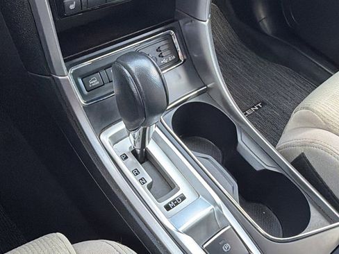 Used 2019 Subaru Ascent Premium image 30