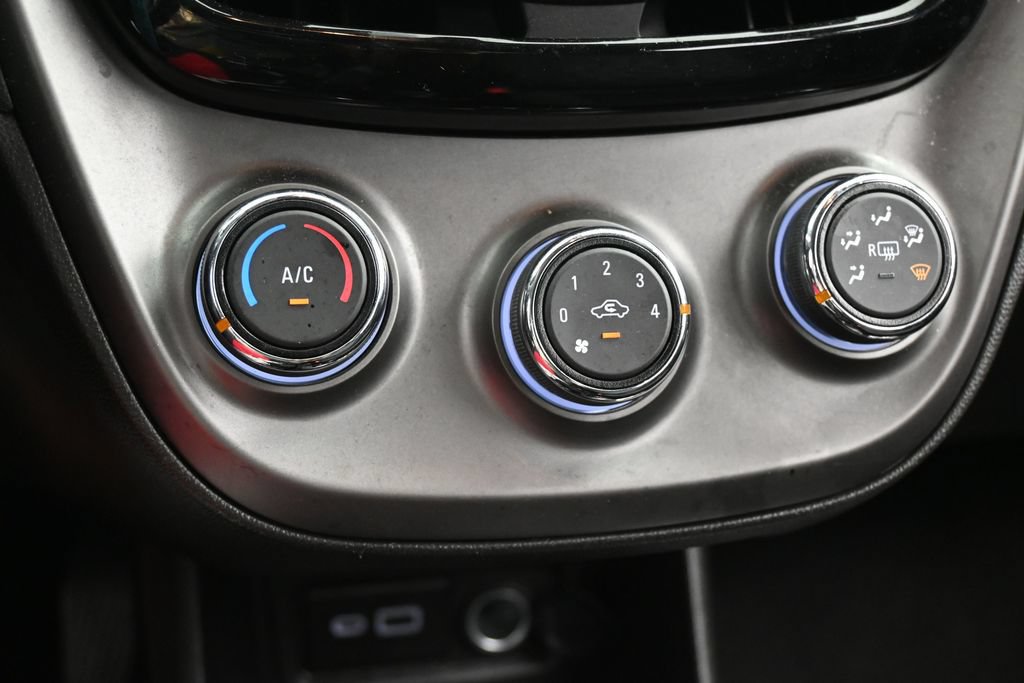 Used 2022 Chevrolet Spark LS FWD image 19