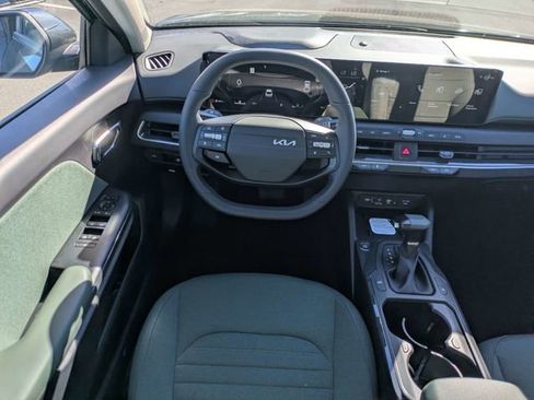 New 2025 Kia K4 EX image 15