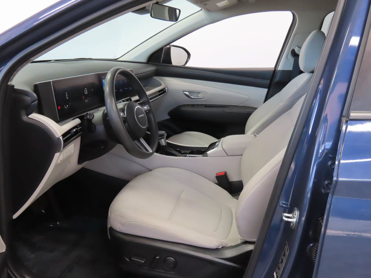 Used 2025 Hyundai Tucson SEL FWD image 15