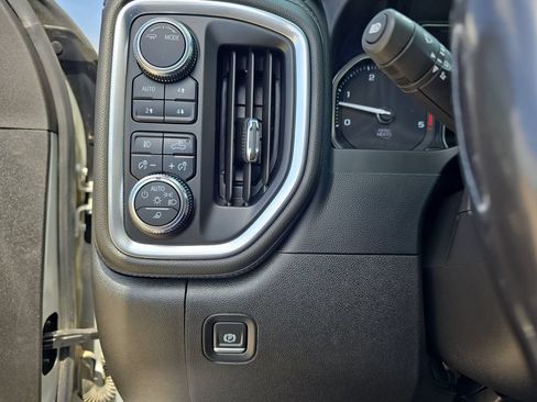 Used 2022 GMC Sierra 3500 Denali AWD/4WD image 27