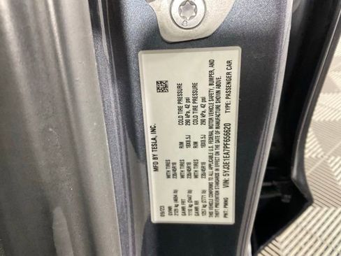 Used 2023 Tesla Model 3 Standard Range image 27